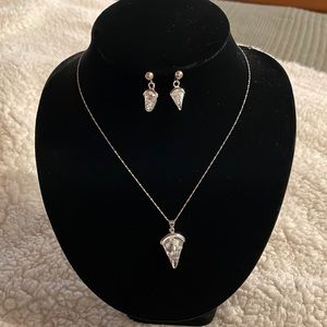 Necklace and Earrings Glass